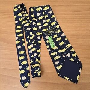 Vintage Alynn Neckwear 100% Silk "Oink" Navy with Yellow‎ Pigs Tie Made in USA